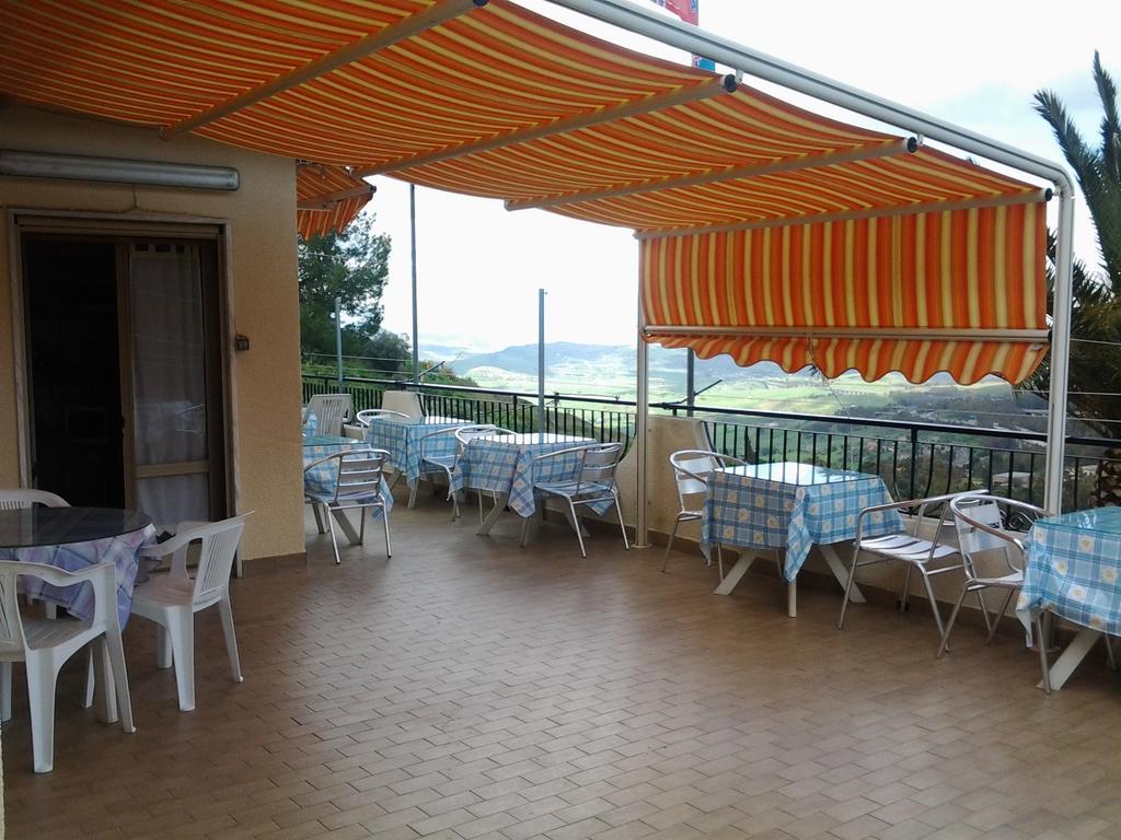 B&B Da Pietro Calascibetta Exterior photo